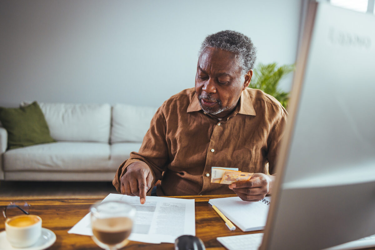 Protecting Your Credit Rating During a Recession